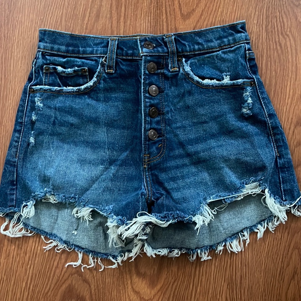 Abercrombie high rise mom shorts size 2/26